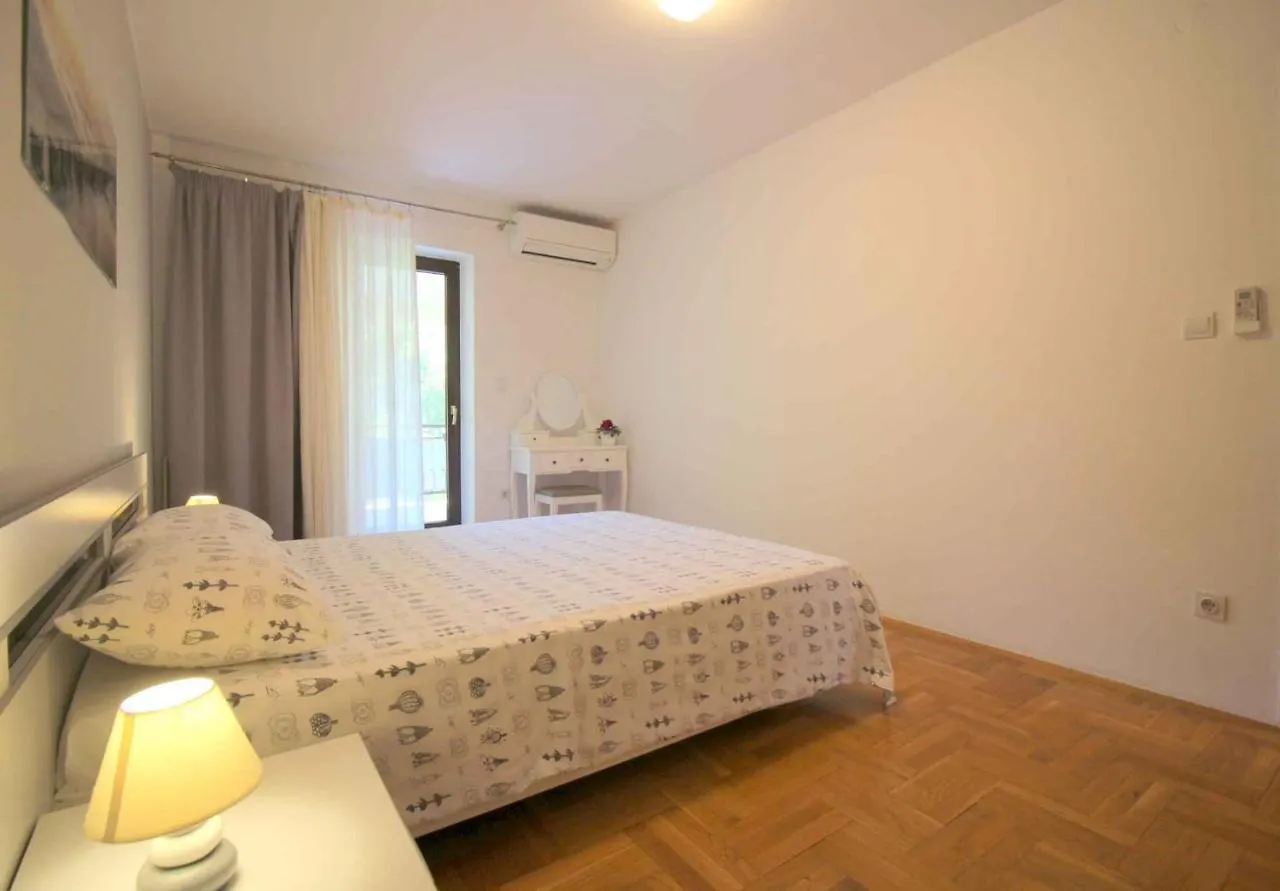 Apartment In Porec/Istrien 9921 クロアチア