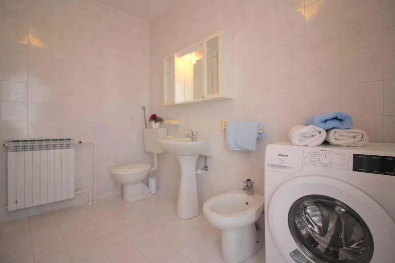 Apartment In Porec/Istrien 9921