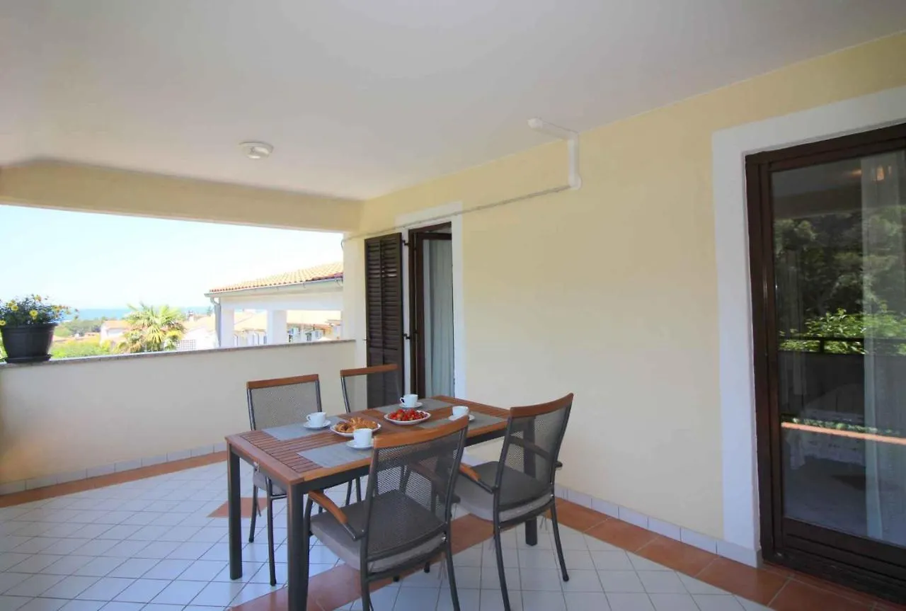 Apartment In Porec/Istrien 9921 0*, ポレッチ クロアチア